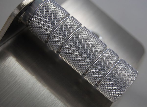 画像5: 【NEOPLOT】フットレストバーNEO（スバルAT用） (5)