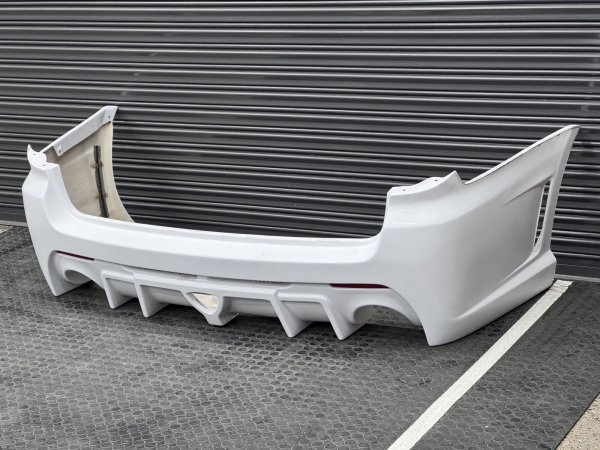 画像2: 数量限定特価！ 【BP】レガシィ リアバンパー ［レガシィ］ (2)